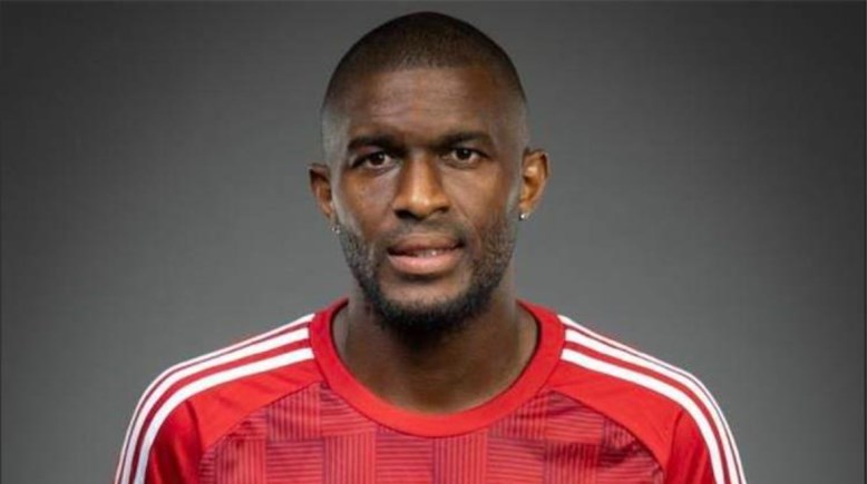 مهاجم الأهلي أنتوني موديست  مهاجم الأهلي أنتوني موديست