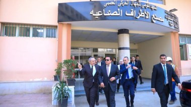وزير الصحة خالد عبدالغفار يتفقد مصنع إنتاج الأطراف الصناعية