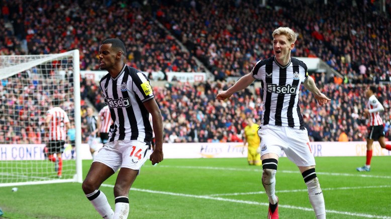 نيوكاسل يونايتد نيوكاسل يونايتد