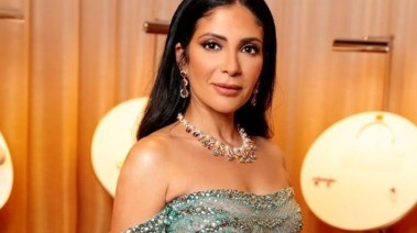 الفنانة منى زكي 