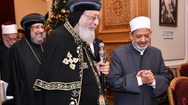 الإمام الأكبر يهنئ البابا تواضروس بعيد الميلاد المجيد