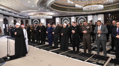 الوزير خلال صلاة الجمعة 