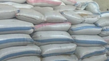 ضبط 62 طن أرز وأطنان أغذية احتكرها التجار