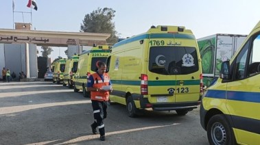 سيارات إسعاف أمام معبر فح البري - صورة تعبيرية 
