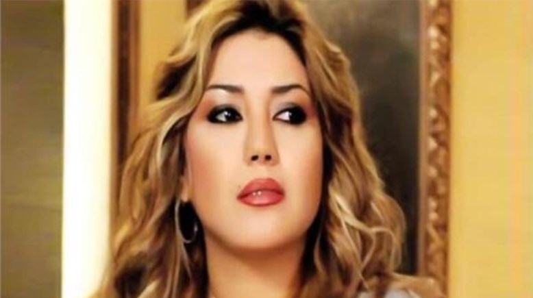  الفنانة شمس