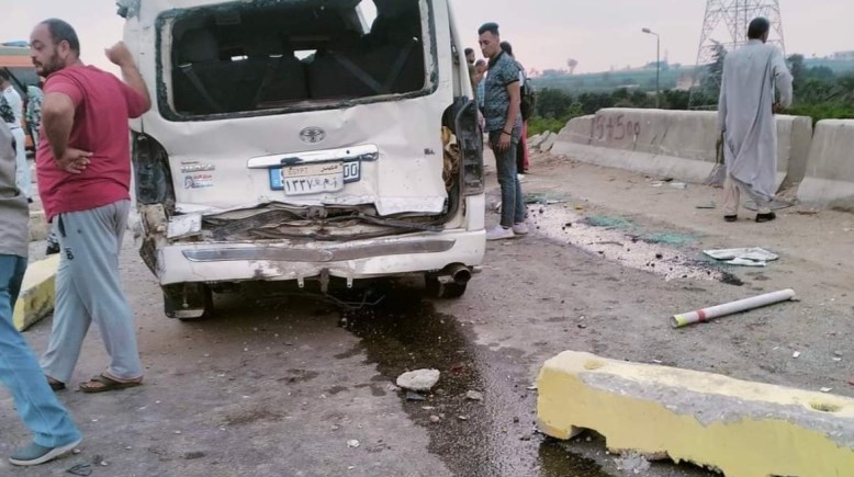 جانب من حادث التصادم على الطريق الإقليمي