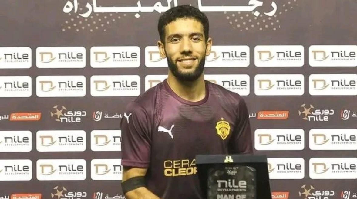 لاعب سيراميكا كليوبترا أحمد القندوسي