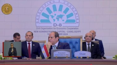 الرئيس السيسي خلال انعقاد القمة الـ 11 لمنظمة الدول الثماني للتعاون الاقتصادي