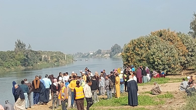 غرق معدية
