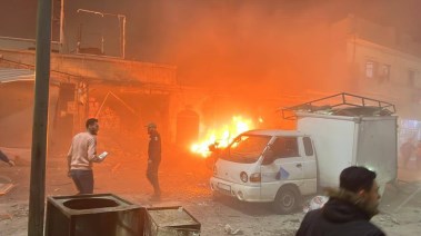  آثر السيارة المفخخة التي انفجرت في مدينة اعزاز بريف حلب الشمالي