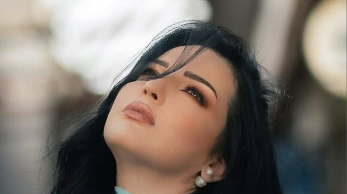 الفنانة صفاء سلطان