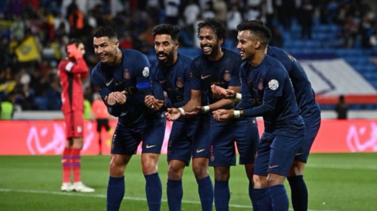 من احتفال رونالدو ولاعبي النصر أمام أبها 