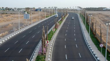 أحد مشروعات الطرق في سيناء