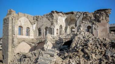 بناء تاريخي دمرته القذائف الإسرائيلية