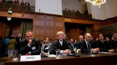 الوفد الإسرائيلي في محكمة لاهاي
