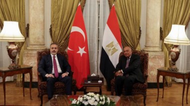 وزير الخارجية المصري سامح شكري ونظيره التركي هاكان فيدان