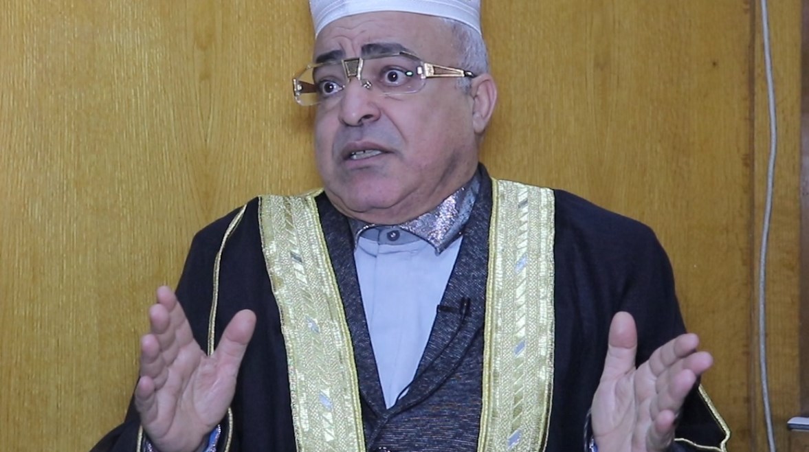 القارئ الطبيب صلاح الجمل