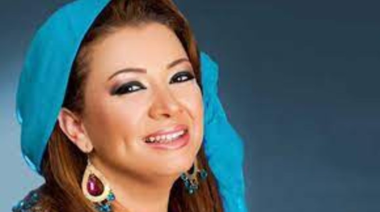 الفنانة انتصار