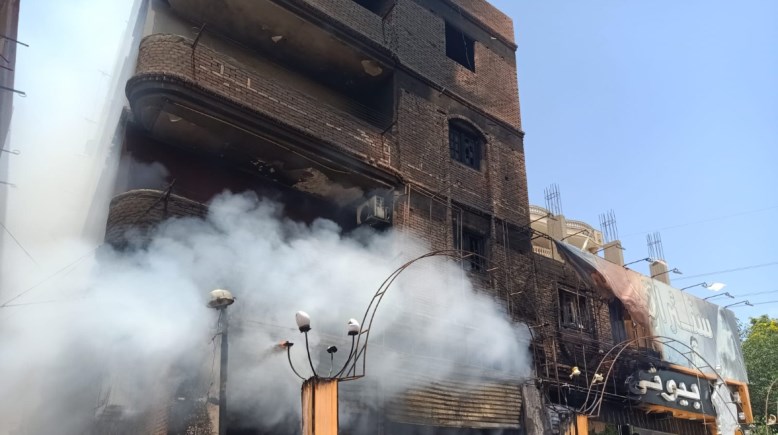 اندلاع حريق بمحل في منطقة "أوسيم" بالجيزة