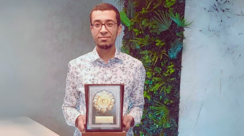 الصحفي عبدالمجيد عبدالله