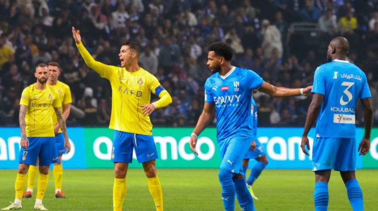 صورة أرشيفية - لاعبي الهلال والنصر
