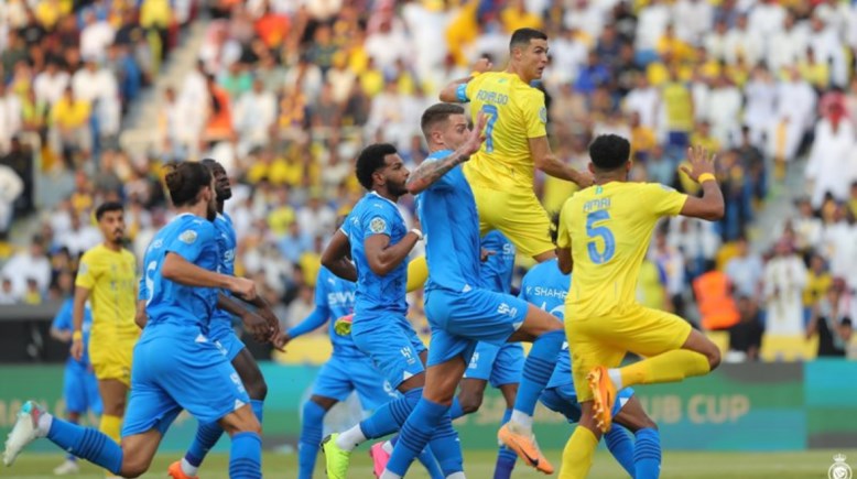 صورة أرشيفية - لاعبي الهلال والنصر