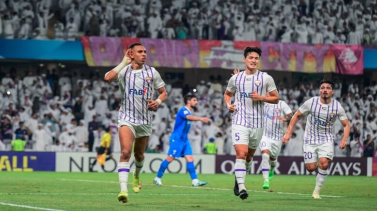 لاعبي العين الإماراتي