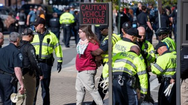 اعتقال عدد من المتظاهرين في معهد ماساتشوستس للتكنولوجيا