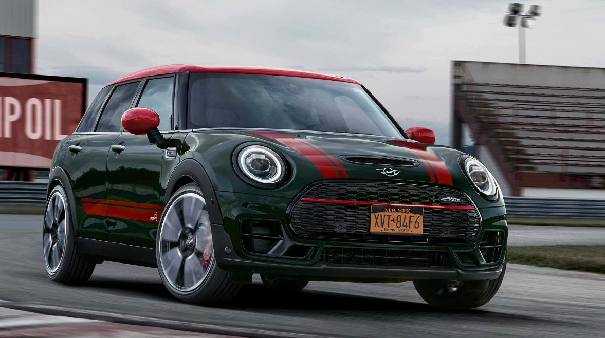 سيارة MINI JCW 