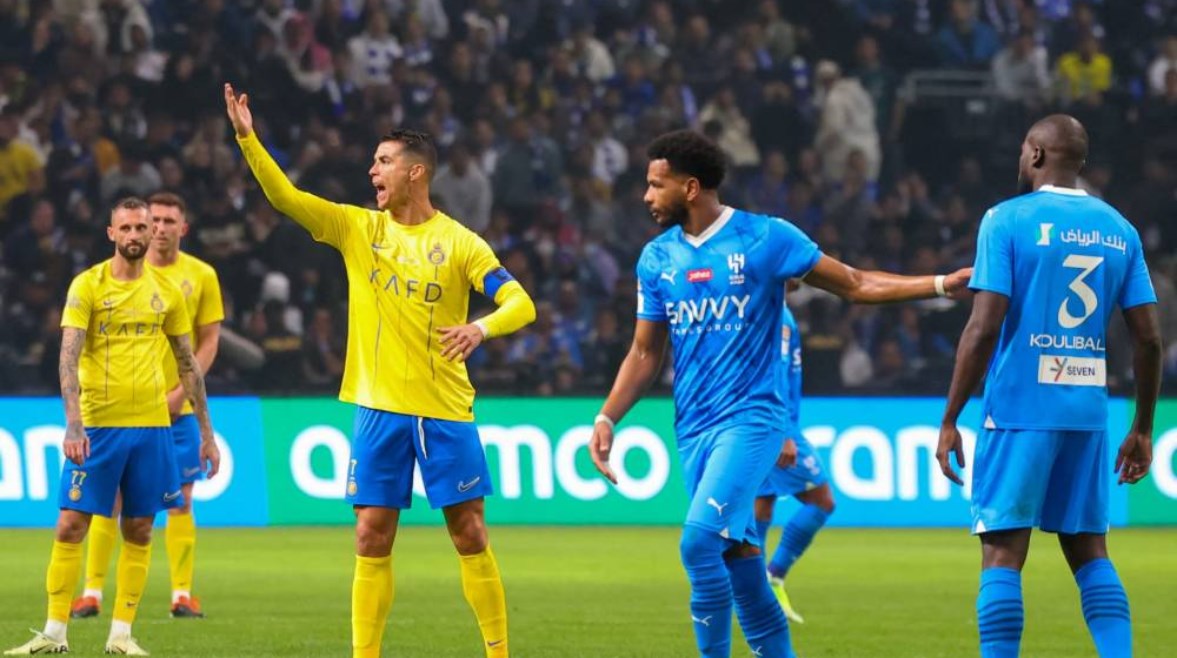 صورة أرشيفية - لاعبي الهلال والنصر