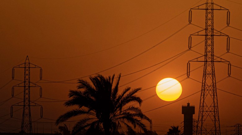 قطع الكهرباء 
