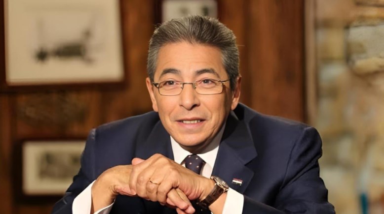 الإعلامي محمود سعد