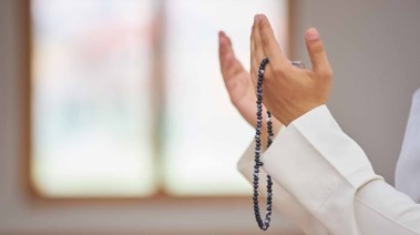 كيفية الصلاة علي النبي