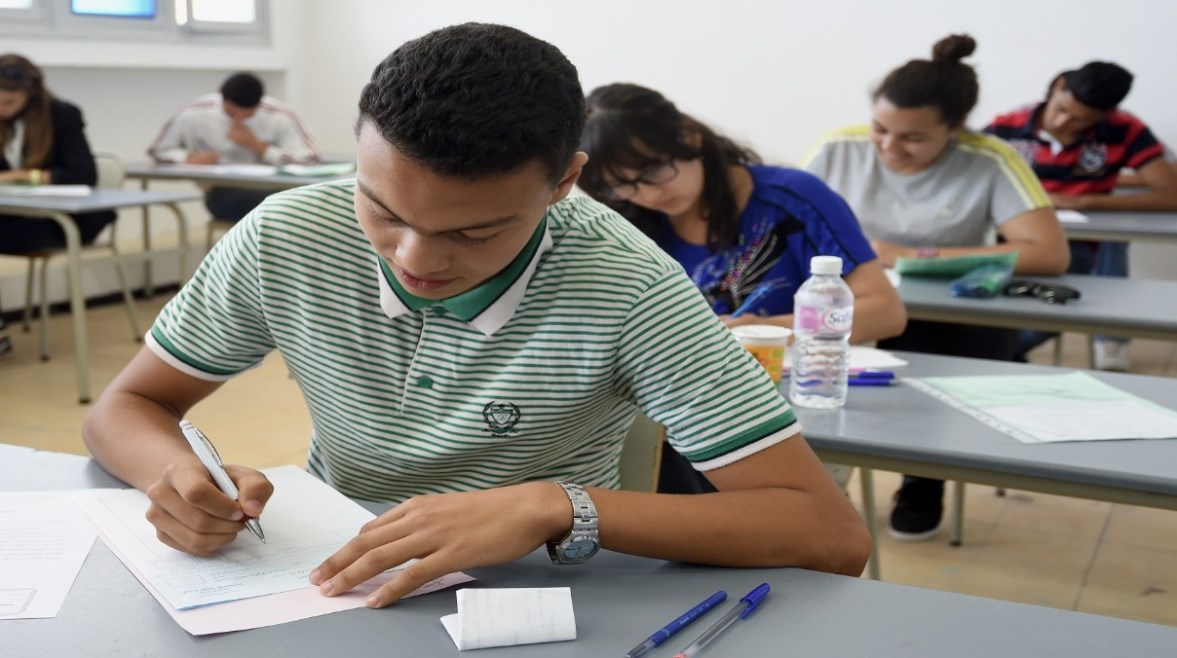 طلاب الثانوية العامة 