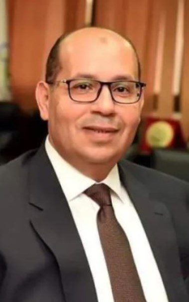ياسر إدريس