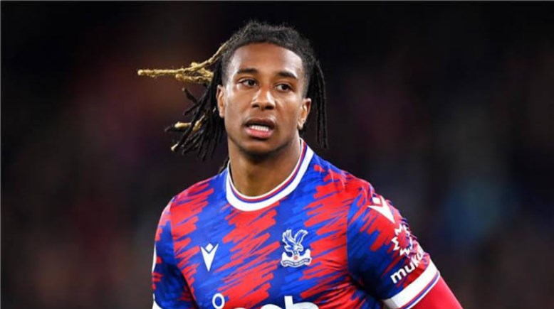 مايكل أوليس  مايكل أوليس