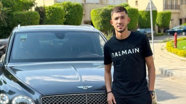 سيارة بنتلي للاعب أحمد فتوح