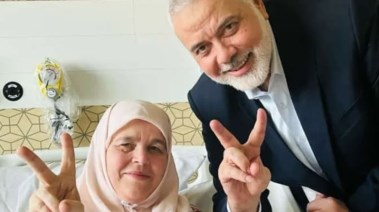 إسماعيل هنية مع زوجته