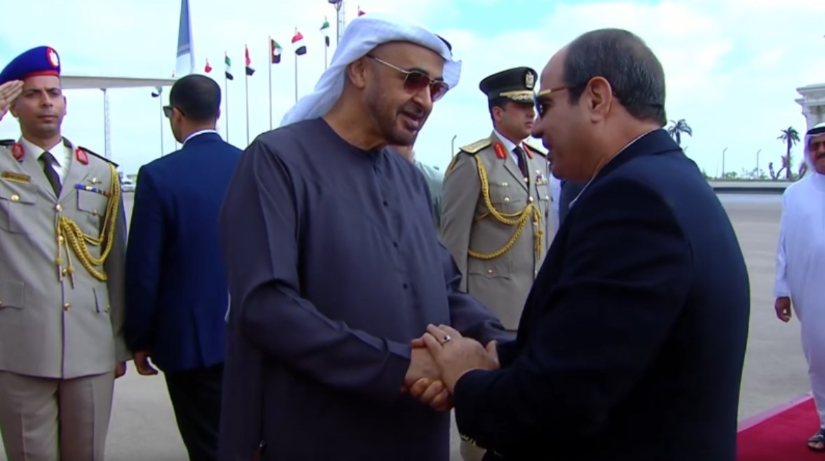 الرئيس السيسي يودع الشيخ محمد بن زايد رئيس الإمارات