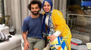 رباب صلاح مع شقيقها محمد صلاح