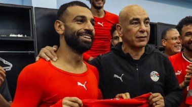 محمد صلاح مع مدرب منتخب مصر