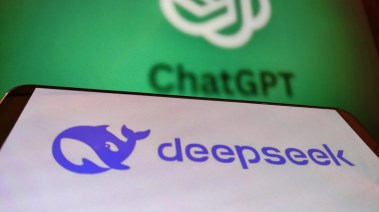 ميزات DeepSeek مقارنة بـChatGPT