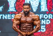 بطل مستر أولمبيا 2025