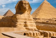نص معلوماتي عن الأهرامات  للصف السادس الابتدائي 2025-2026