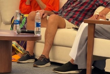 يسرا إلى جانب الفنان حسين فهمي