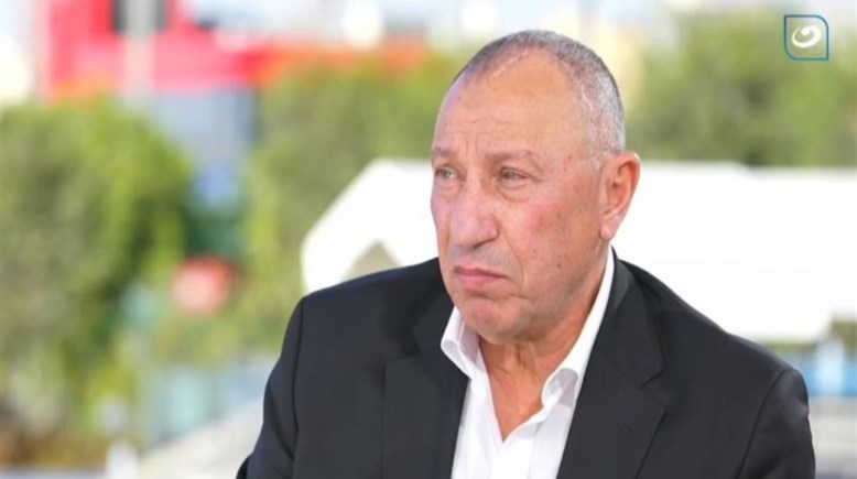 الكابتن محمود الخطيب الكابتن محمود الخطيب