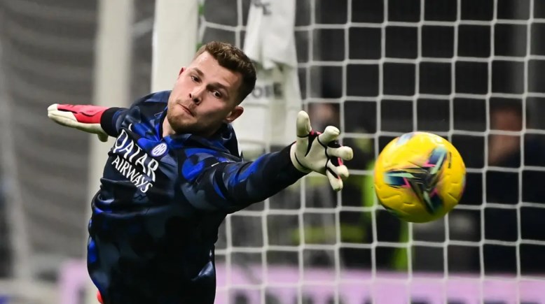 جوسيب مارتينيز حارس  إنتر ميلان جوسيب مارتينيز حارس  إنتر ميلان