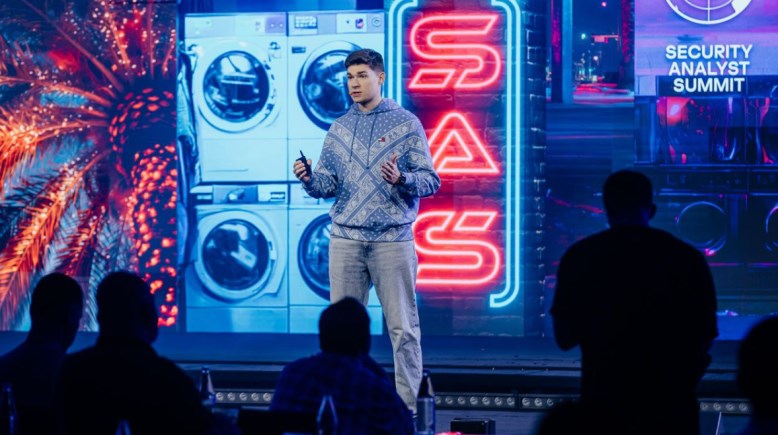 بوريس لارين، الباحث الأمني الرئيسي في فريق GReAT لدى كاسبرسكي بوريس لارين، الباحث الأمني الرئيسي في فريق GReAT لدى كاسبرسكي