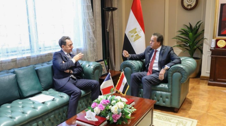 اجتماع وزير الصحة وسفير فرنسا بالقاهرة