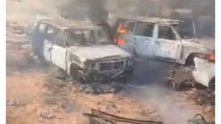 مركبات وجثث محترقة في الفاشر مركبات وجثث محترقة في الفاشر